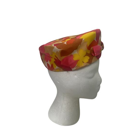 Vintage 1960s Mod Bright Pop Art Floral Pillbox Hat - Picture 3 of 8